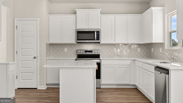 834 Trillium Drive, Locust Grove, GA 30248