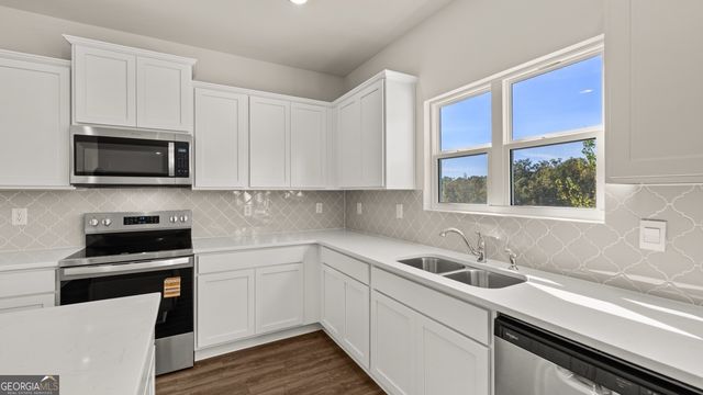 834 Trillium Drive, Locust Grove, GA 30248