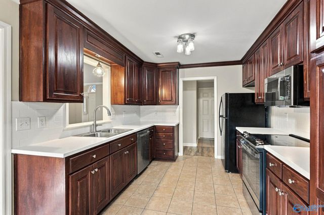 221 Jarrett Lane, Madison, AL 35758