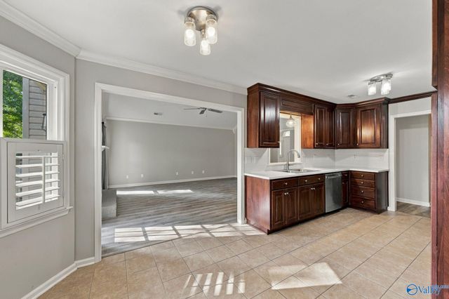 221 Jarrett Lane, Madison, AL 35758