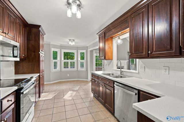 221 Jarrett Lane, Madison, AL 35758