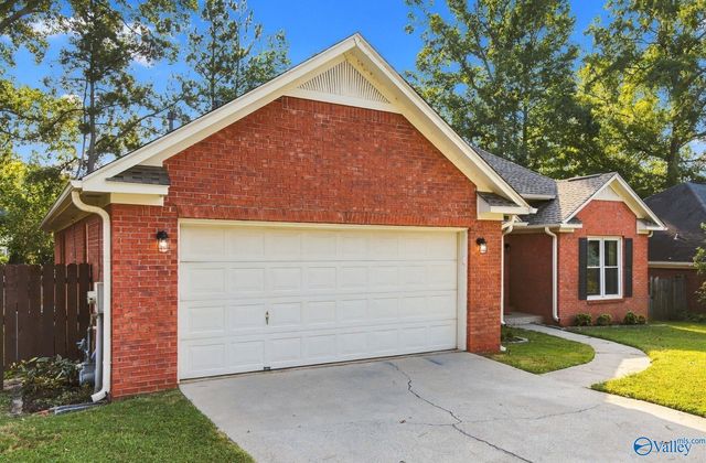 221 Jarrett Lane, Madison, AL 35758