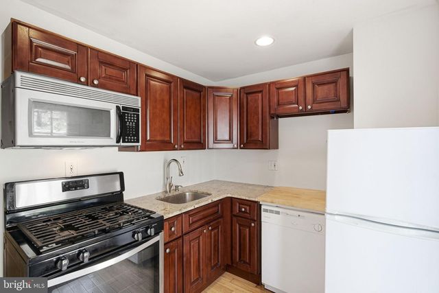 1717 WEBSTER ST, Philadelphia, PA 19146
