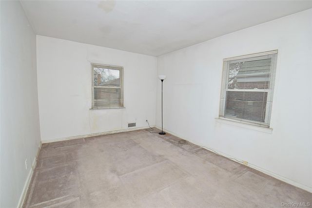 7516 197th Street, Fresh Meadows, NY 11366