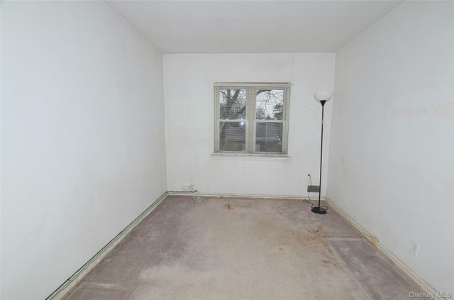 7516 197th Street, Fresh Meadows, NY 11366