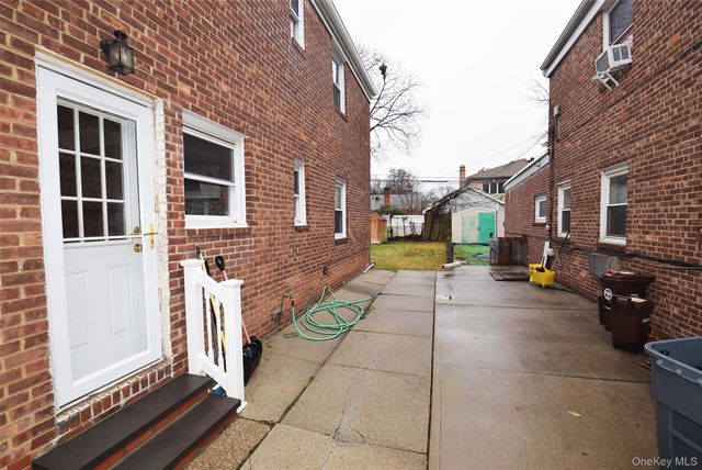 7516 197th Street, Fresh Meadows, NY 11366