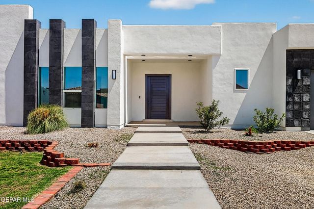 317 RIO DE JAZMIN Circle, El Paso, TX 79932