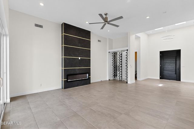 317 RIO DE JAZMIN Circle, El Paso, TX 79932