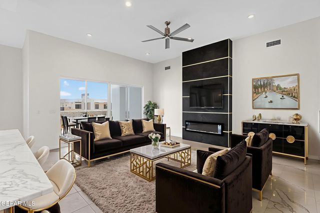 317 RIO DE JAZMIN Circle, El Paso, TX 79932