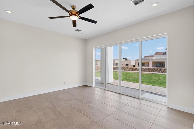 317 RIO DE JAZMIN Circle, El Paso, TX 79932
