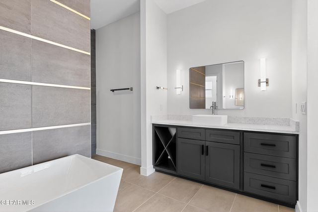 317 RIO DE JAZMIN Circle, El Paso, TX 79932