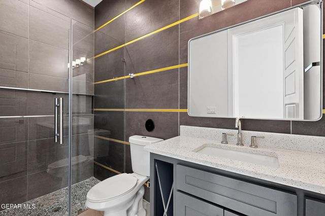 317 RIO DE JAZMIN Circle, El Paso, TX 79932