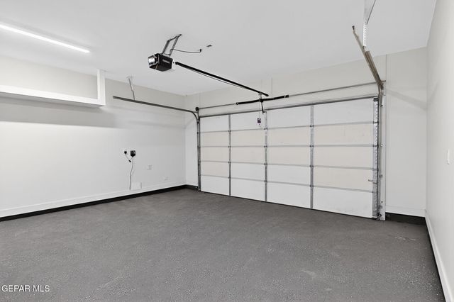 317 RIO DE JAZMIN Circle, El Paso, TX 79932