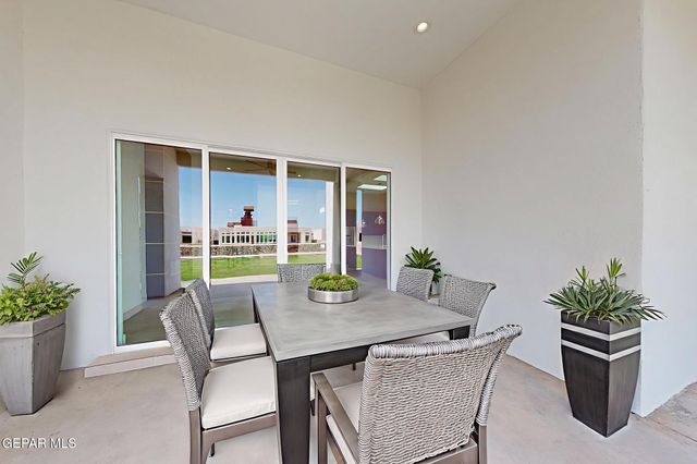 317 RIO DE JAZMIN Circle, El Paso, TX 79932