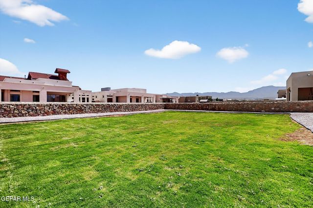 317 RIO DE JAZMIN Circle, El Paso, TX 79932