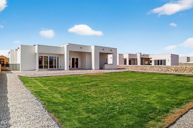 317 RIO DE JAZMIN Circle, El Paso, TX 79932