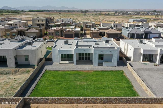 317 RIO DE JAZMIN Circle, El Paso, TX 79932