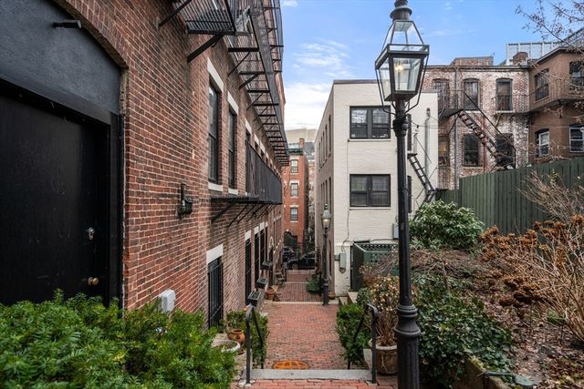 7 Primus Ave 7-11, Boston, MA 02114