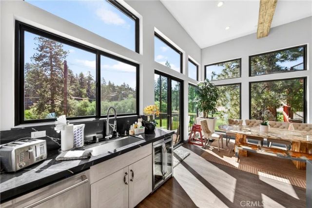 1224 Wolf Creek Court, Big Bear Lake, CA 92315