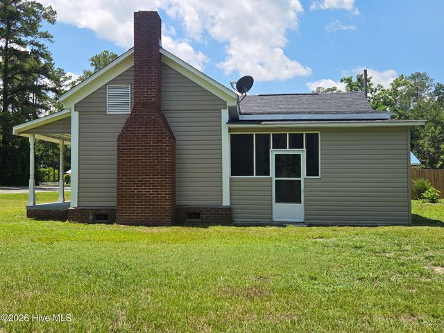 4324 N Nc Highway 53 E, Burgaw, NC 28425
