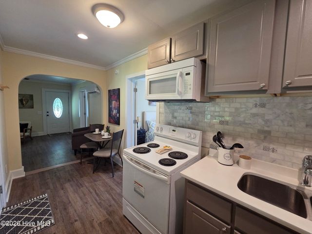 4324 N Nc Highway 53 E, Burgaw, NC 28425