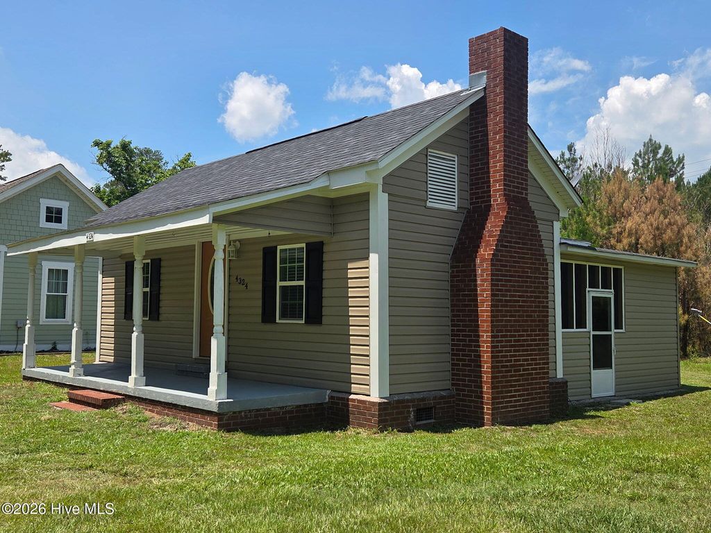 4324 N Nc Highway 53 E, Burgaw, NC 28425
