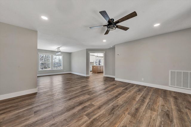 200 Surber DR, Moneta, VA 24121