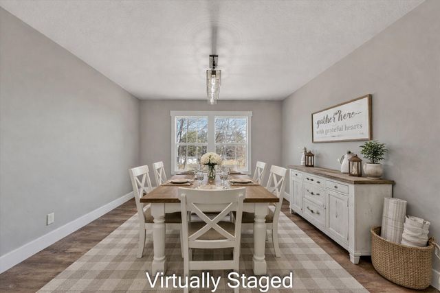 200 Surber DR, Moneta, VA 24121