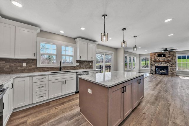 200 Surber DR, Moneta, VA 24121