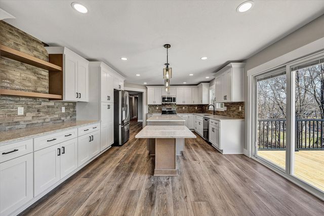 200 Surber DR, Moneta, VA 24121