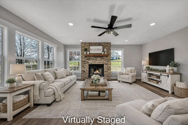 200 Surber DR, Moneta, VA 24121