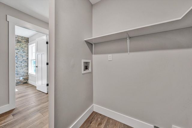 200 Surber DR, Moneta, VA 24121