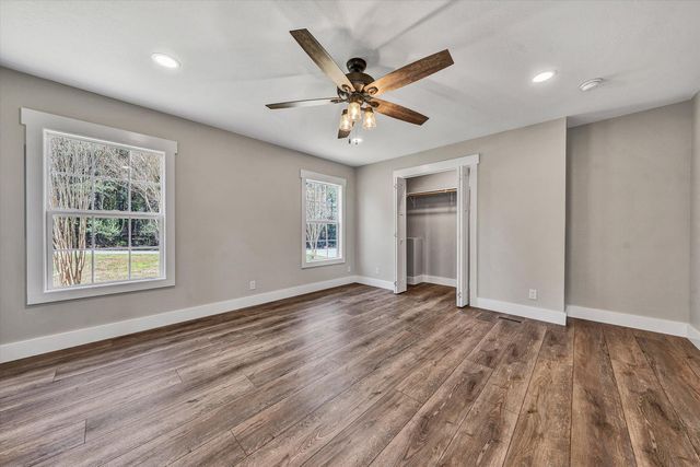 200 Surber DR, Moneta, VA 24121