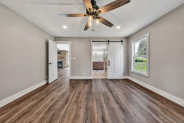 200 Surber DR, Moneta, VA 24121