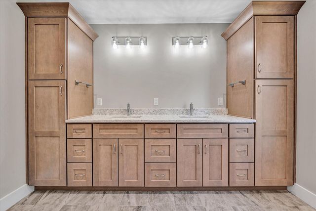 200 Surber DR, Moneta, VA 24121