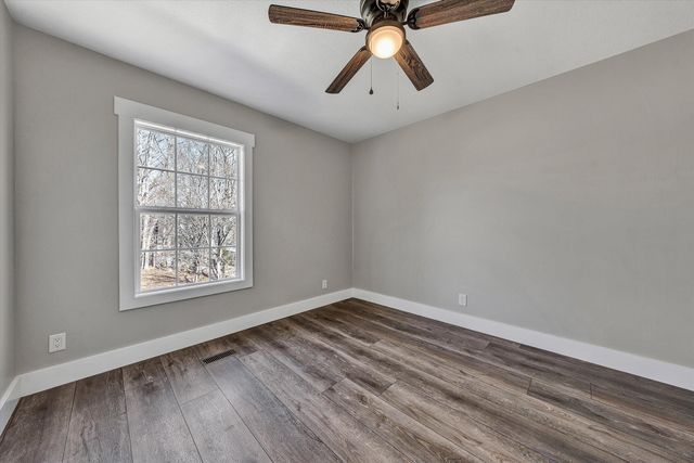 200 Surber DR, Moneta, VA 24121