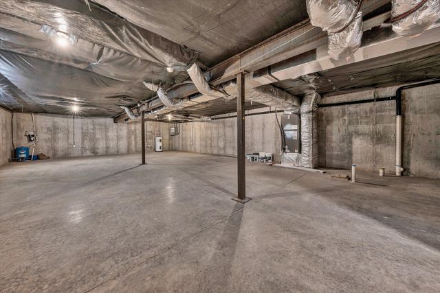 200 Surber DR, Moneta, VA 24121