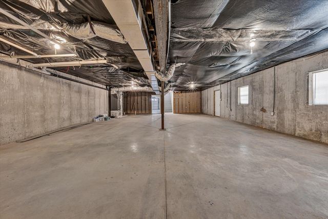 200 Surber DR, Moneta, VA 24121