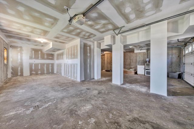 200 Surber DR, Moneta, VA 24121