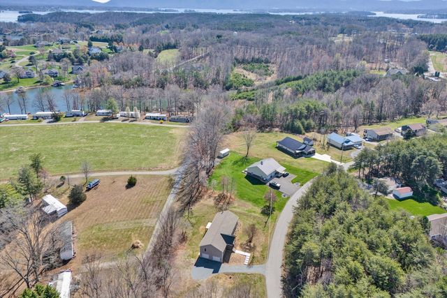 200 Surber DR, Moneta, VA 24121