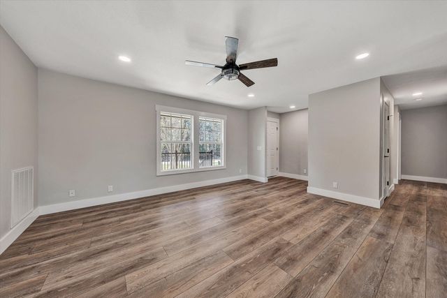 200 Surber DR, Moneta, VA 24121