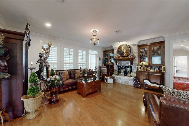 5108 Miramont Circle, Bryan, TX 77802