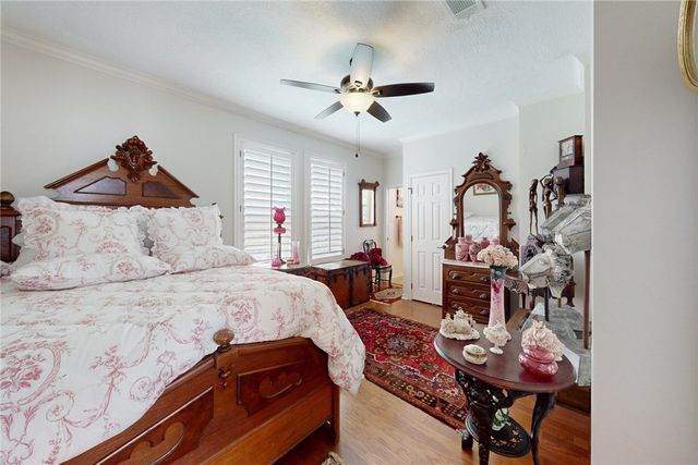 5108 Miramont Circle, Bryan, TX 77802
