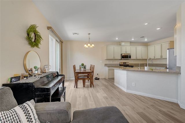 1350 Grass Creek Avenue 1, Henderson, NV 89012