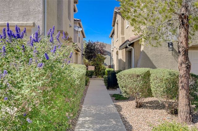 1350 Grass Creek Avenue 1, Henderson, NV 89012