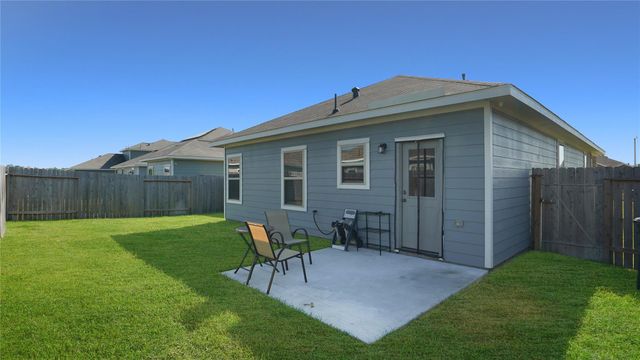 25463 Northpark Lake Drive, Porter, TX 77365