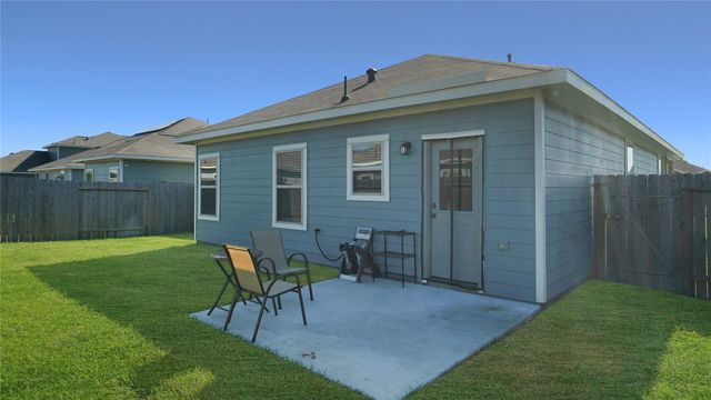 25463 Northpark Lake Drive, Porter, TX 77365