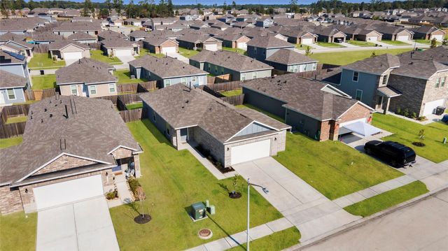 25463 Northpark Lake Drive, Porter, TX 77365