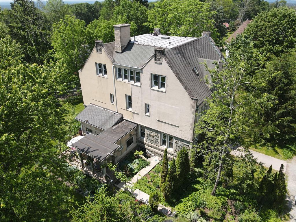 48 Loomis Village Road, Liberty, NY 12754