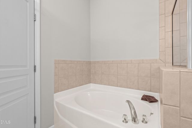 5813 Cameo Glass Way, Raleigh, NC 27612